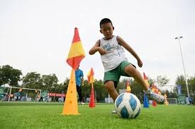 芬奇谈华子担任控卫：我们需要他做自己，而不是变成斯托克顿